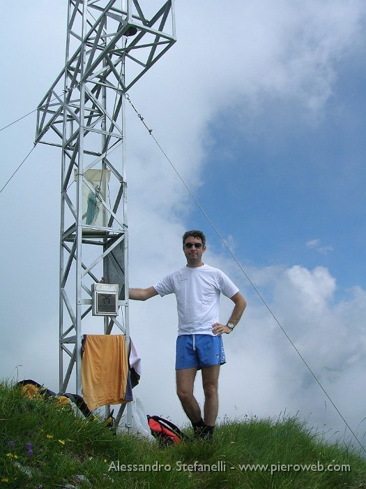 5 Ale e croce Pizzo di Petto.JPG - Ale alla Croce del Pizzo di Petto